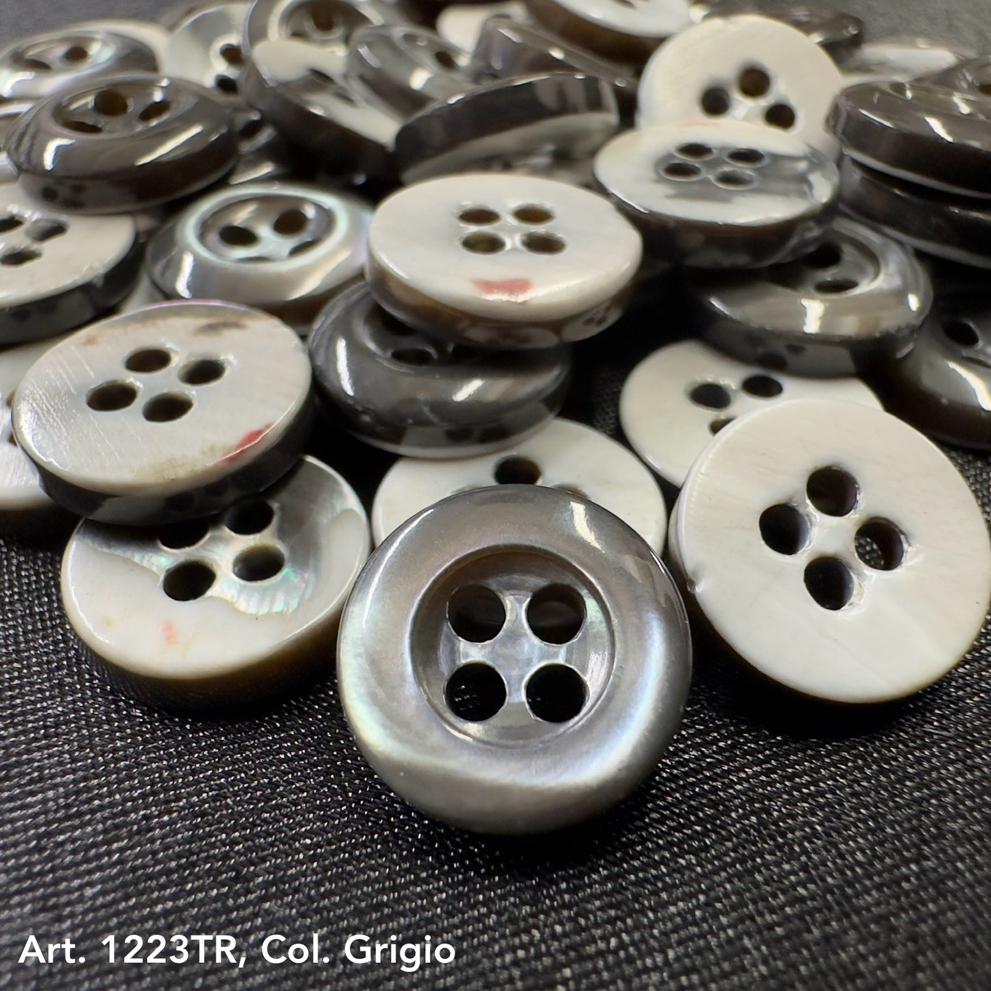 Art. 1223TR, Troca Shell - Buttonology Inc.