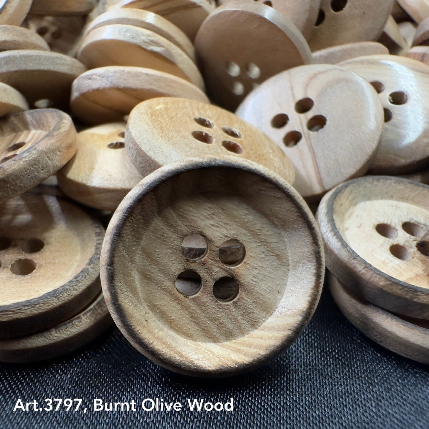 Art. 3797, Burnt Olivewood - Buttonology Inc.