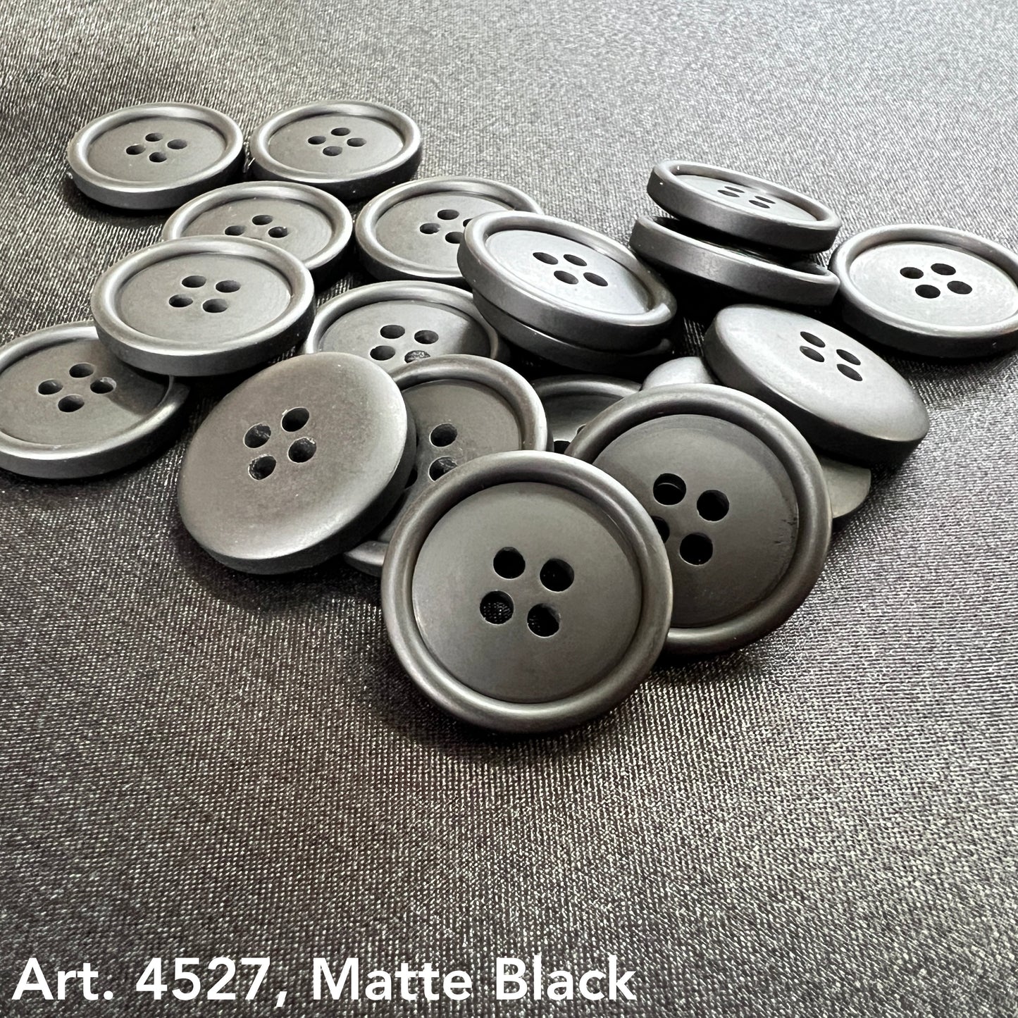 Art. 4527, Col Black - Buttonology Inc.