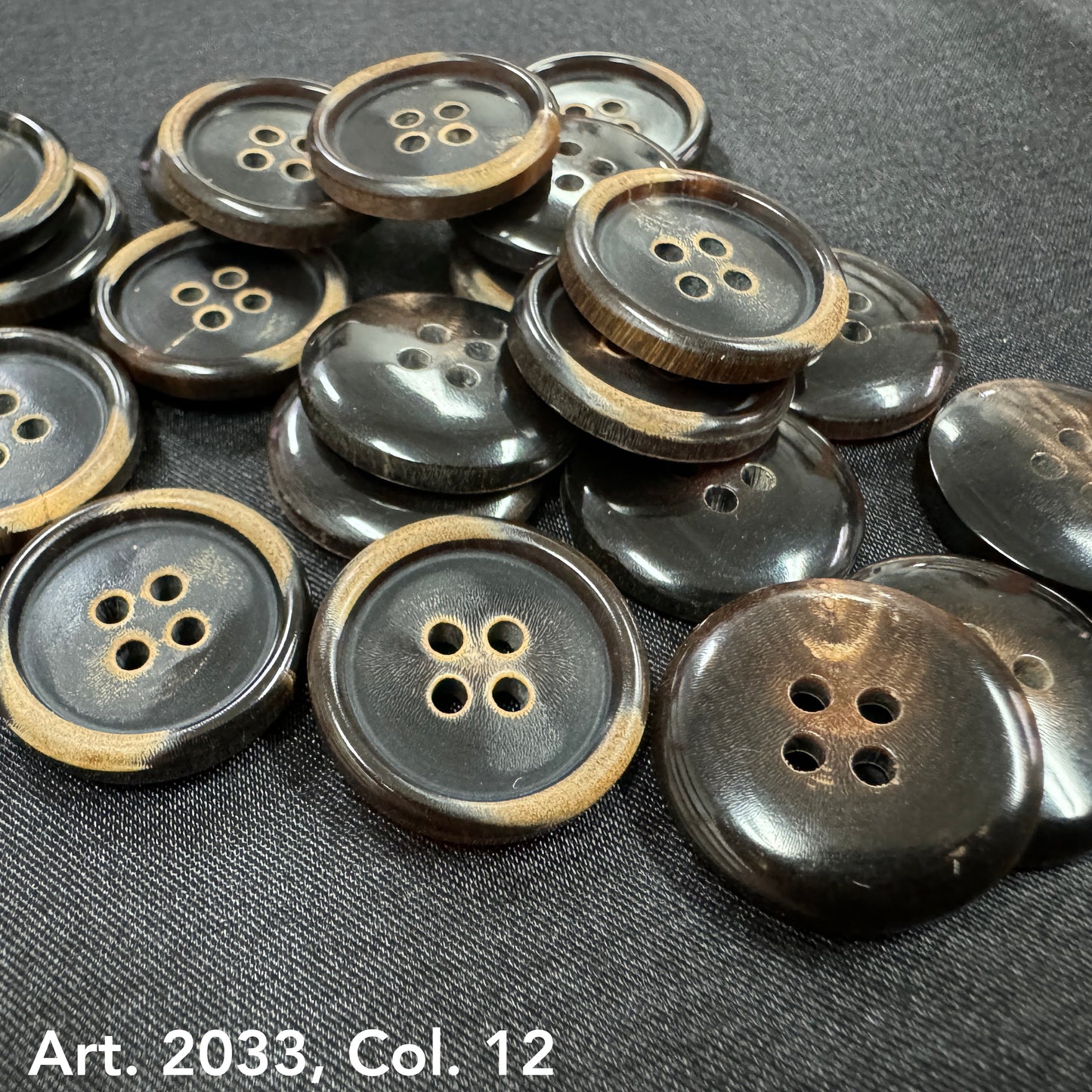 Art. 2033, Horn - Buttonology Inc.